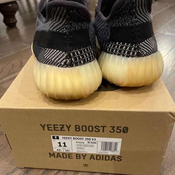 Yeezy boost 350 - Picture 2 of 4